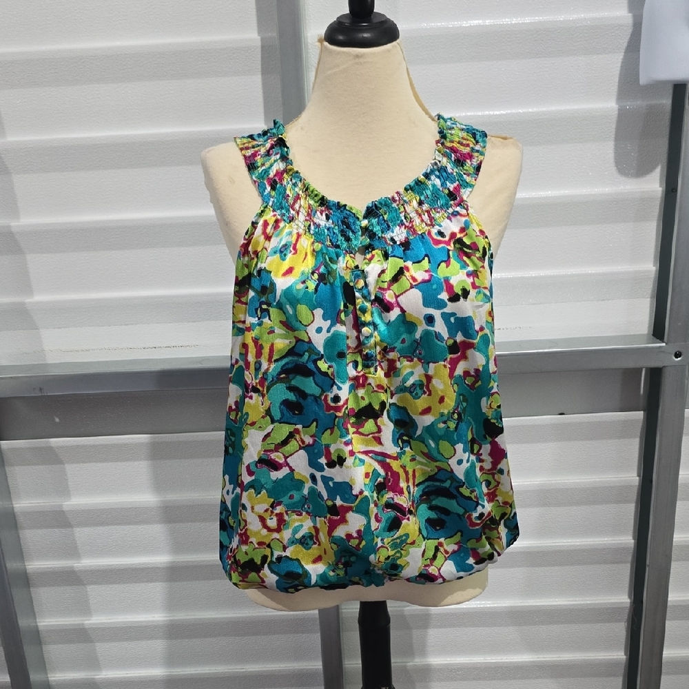 Unique Spectrum Blue and Yellow Ruffled Sleeveless‎ Tank Top Size 1X